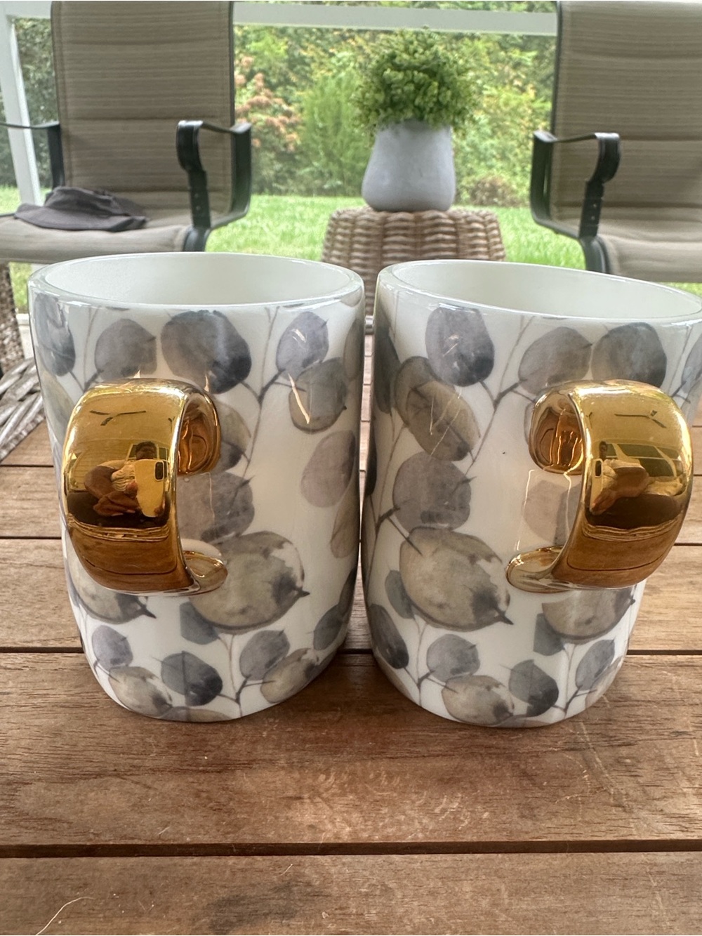 Pier 1 Fine China Leaf Pattern 2 Mug Bundle 12oz